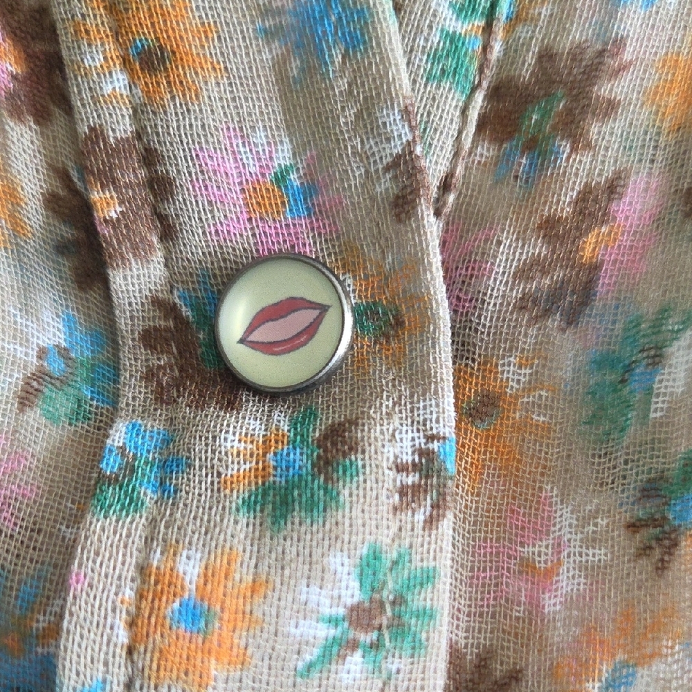 D&G Beige Patterned Button-Up Top - Picture 4 of 6
